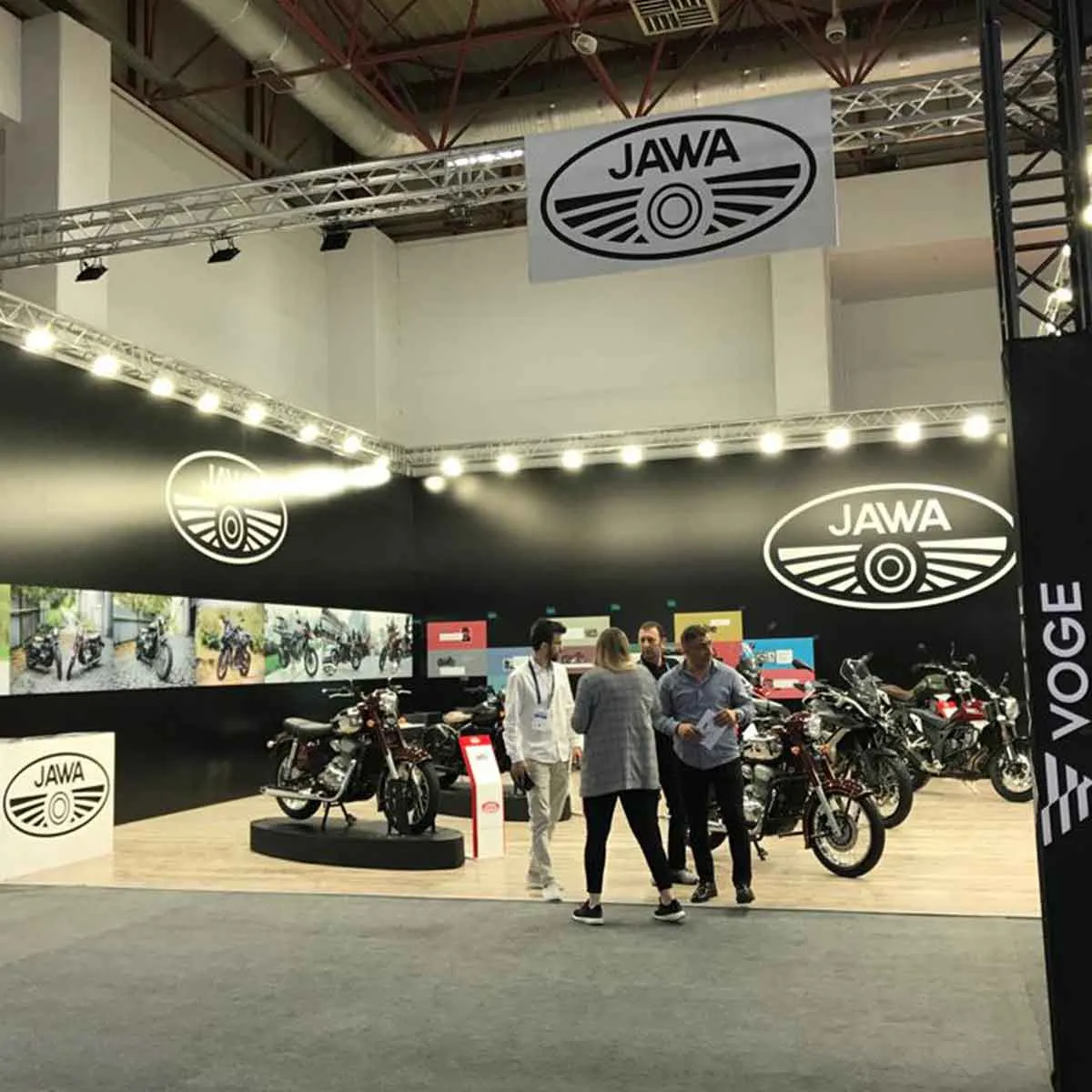 JAWA için kurulmuş truss fuar standı